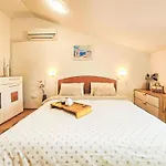 Apartment Bilice Apartamento *